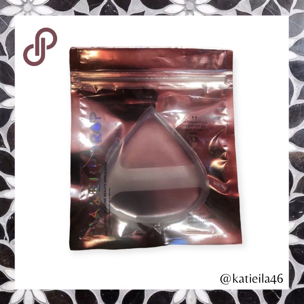 MakeupDrop Silicone Makeup Applicator